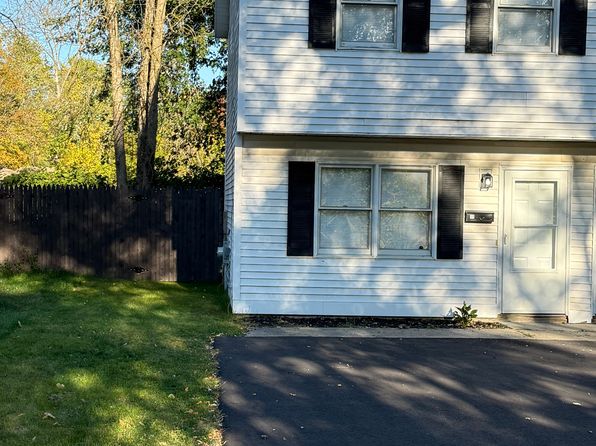 19 Maple Ave