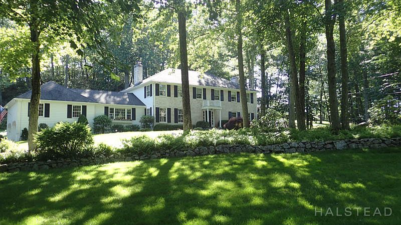 1st image of 46 Pequot Ln