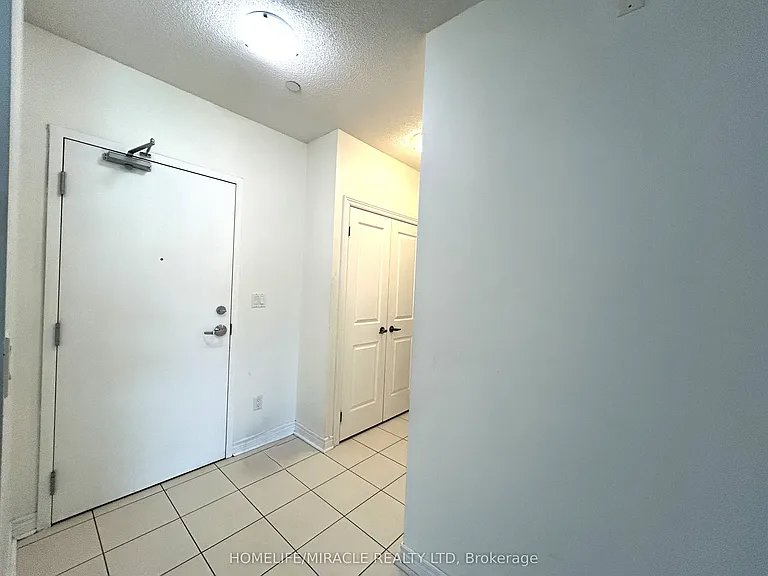 7400 Markham Rd #423 — Photo 30
