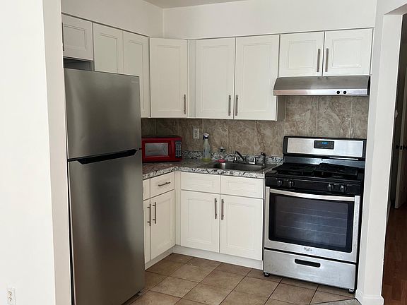 2nd image of 10948 Corona Ave #1