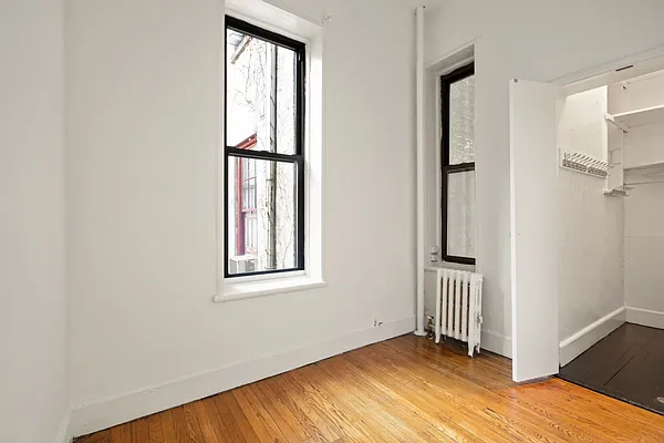 Rented by Oxford Property Group | media 4