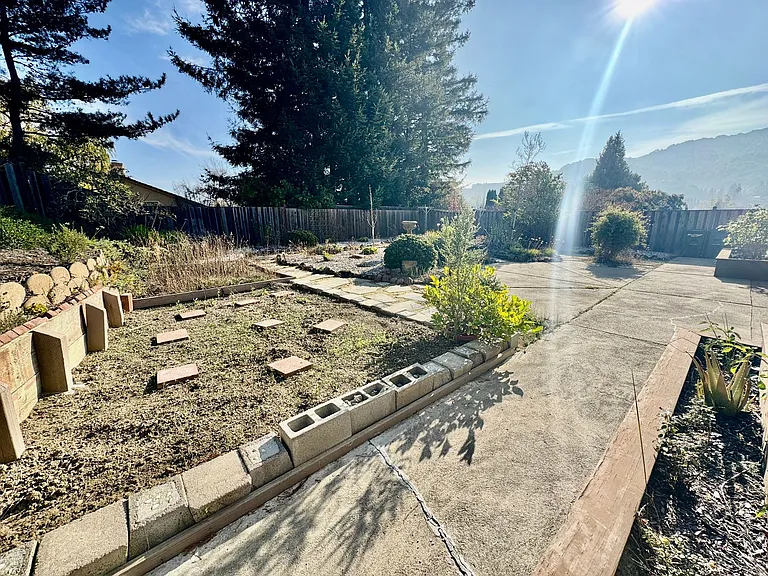 5477 Hackney Ln — Photo 42