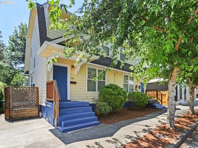 410 NE Holland St, Portland, OR, 97211
