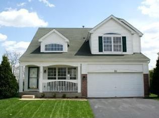 771 Violet Cir, Naperville, IL 60540