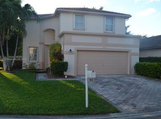 103 NW 72nd Ave, Plantation, FL 33317
