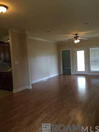 25445 Black Lake Ave — Photo 3