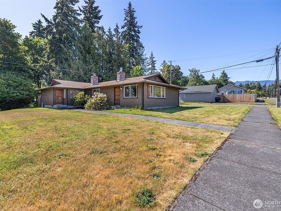 1st image of 1207 1209 S Pine Street #1209