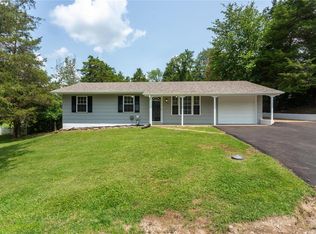 103 Meadow Ln, Festus, MO 63028