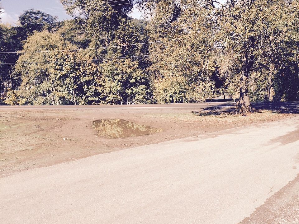 2nd image of 126 SE Pete Ave