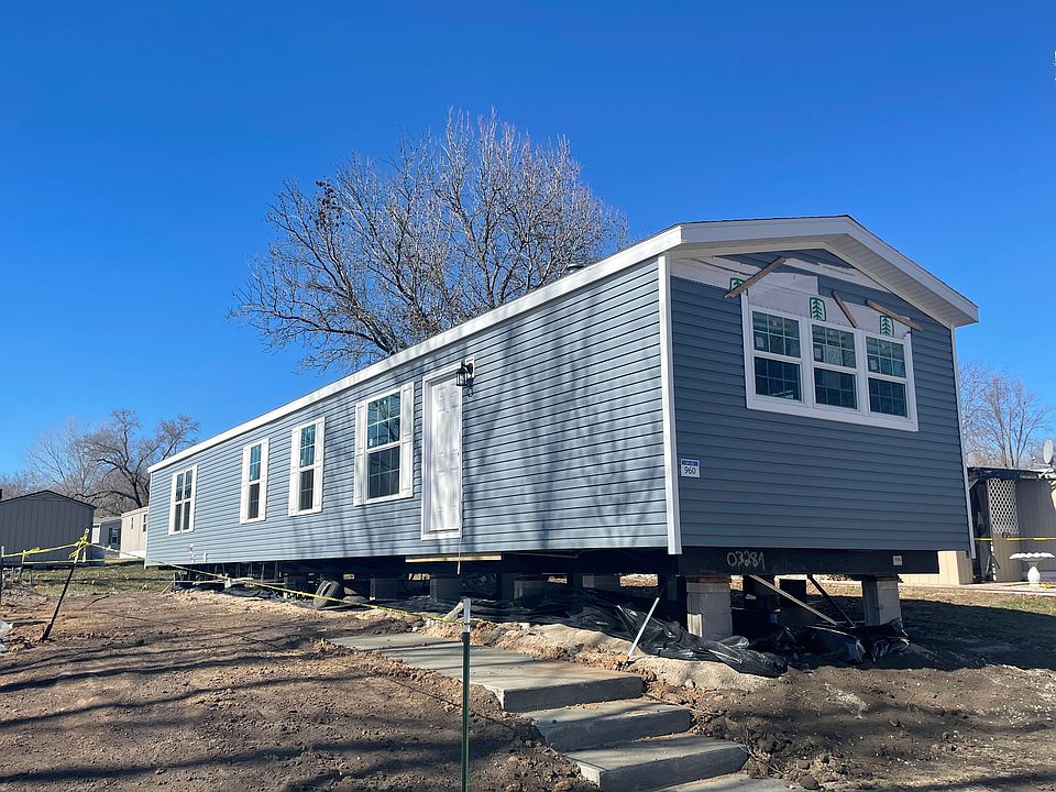 2nd image of 960 S 73rd Pl