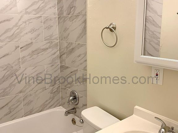 5th image of 134 E Concordia Ave #2