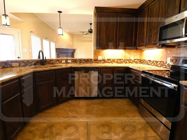 6009 Cordillera Dr — Photo 10