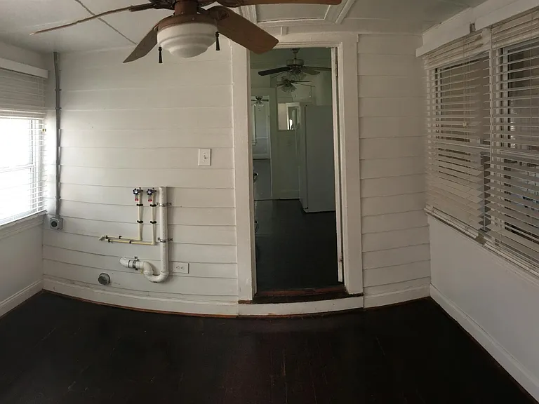 551 Zanesville St S #1 — Photo 12