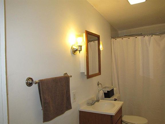 3rd image of 326 E Ward St