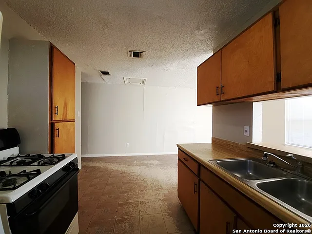 918 Hampton St #1 — Photo 7