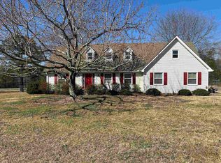 211 Red Haven Dr, Boiling Springs, SC 29316