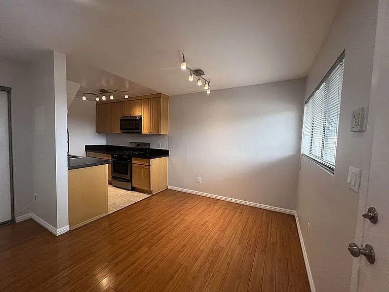 Acre Heights Apartments — Photo 27