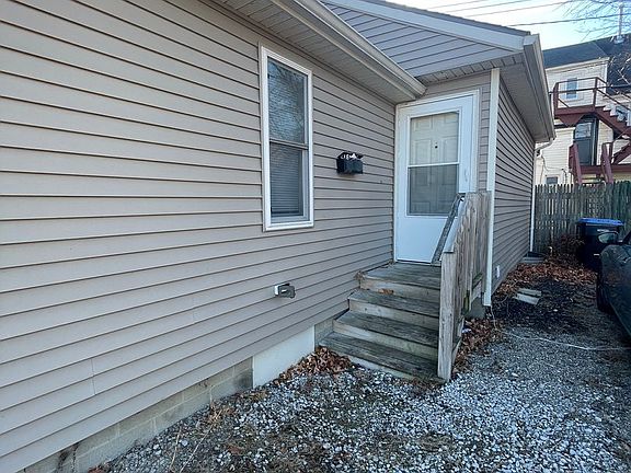 2nd image of 957 Washtenaw Ave