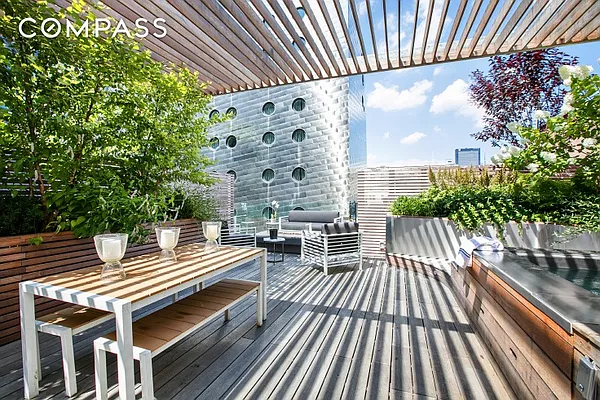 Rented by Compass | media 68