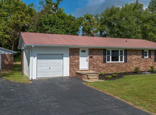 1712 Sycamore St, Benton, KY 42025
