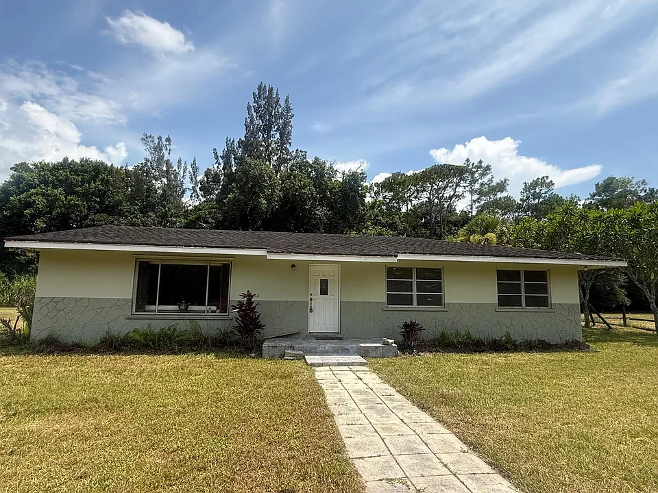 13886 22nd Rd N