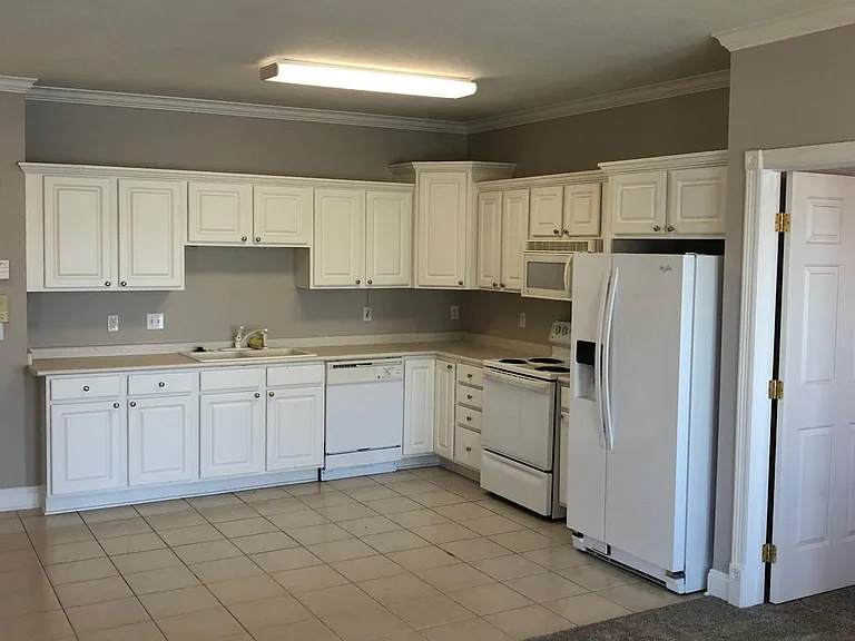1345 SE Florence Dr #409 — Photo 3