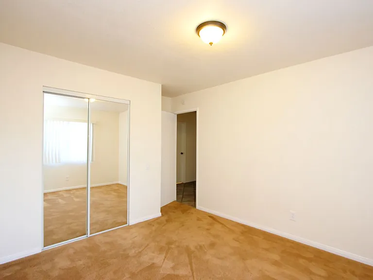 23685 Casa Bonita Ave — Photo 15