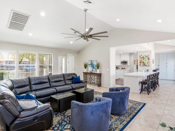 219 N Cimarron Rd, Las Vegas, NV 89145