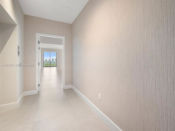 5th image of 16385 Biscayne Blvd #Penthouse 8