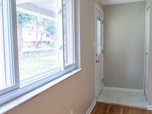 2nd image of 469 Atlantic Ave
