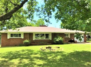 1412 N Central Ave, Monett, MO 65708