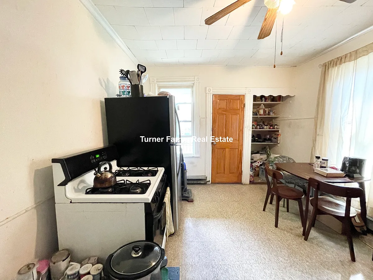 Building Photo - 20 Howell St #3F
