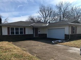 1008 S 29th St, Parsons, KS 67357