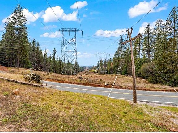 3rd image of Red Corral Rd