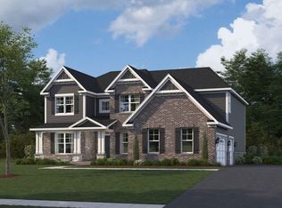 30 Tournament Dr, Hawthorn Woods, IL 60047