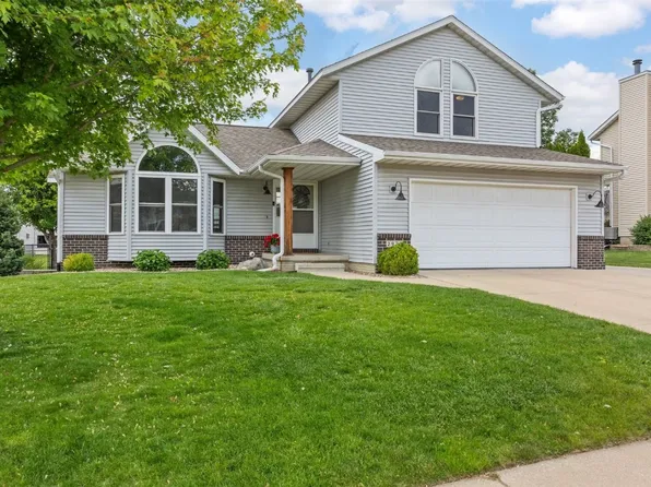 2970 Primrose St, Marion, IA 52302