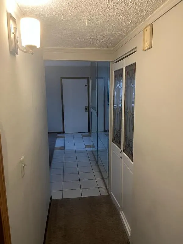 3 bed, 960 sqft, $1,500 — Photo 2