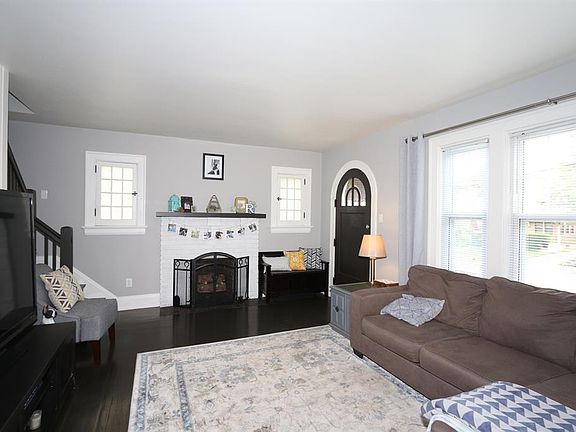2nd image of 3021 Gloss Ave