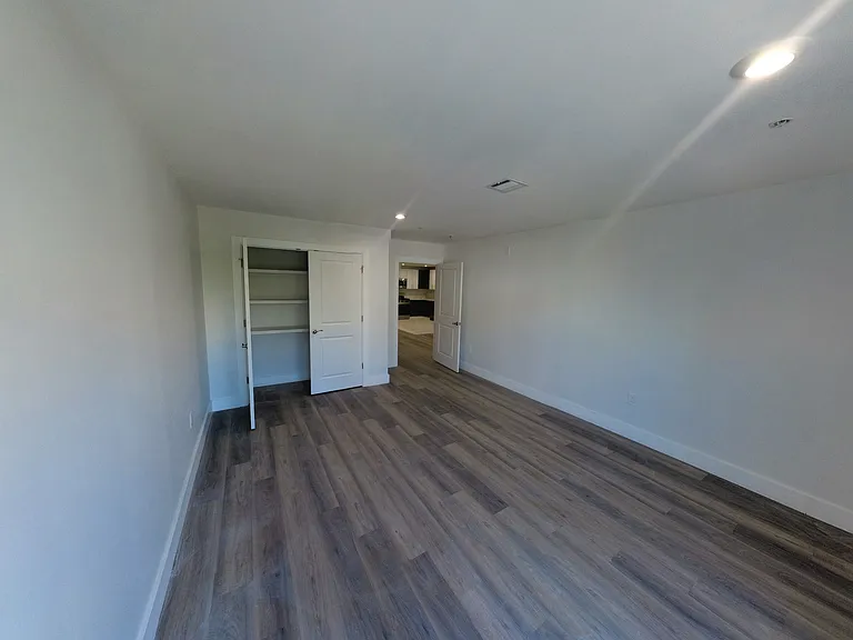 182 Carroll St #207 — Photo 5