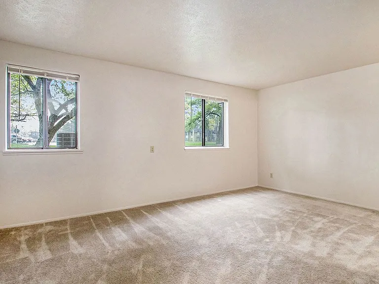 Normandy Village Apartments — Photo 42