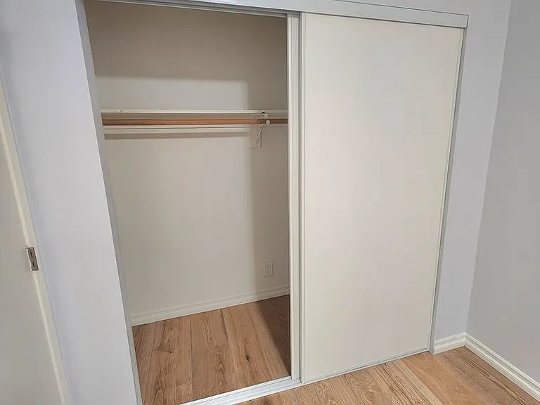 127 S Avenue 64 — Photo 11