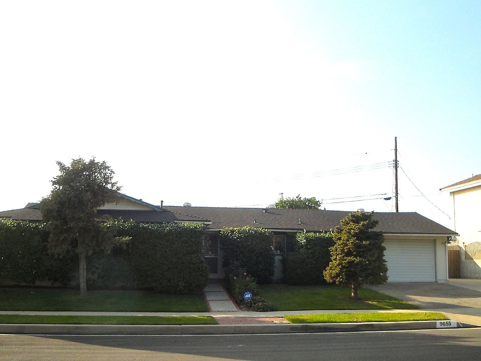 1st image of 9655 Frankirst Ave