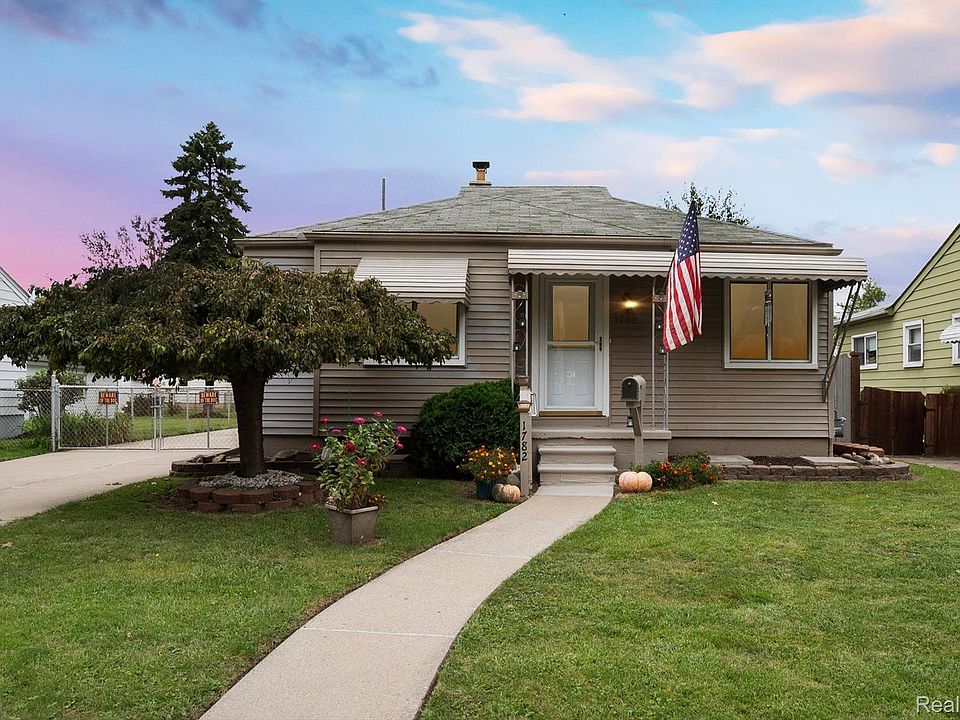 1st image of 1782 Gregory Ave