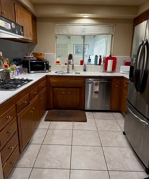 1502 Mariposa Dr — Photo 3