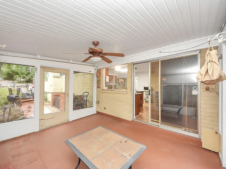 18 N Deerfoot Cir — Photo 25