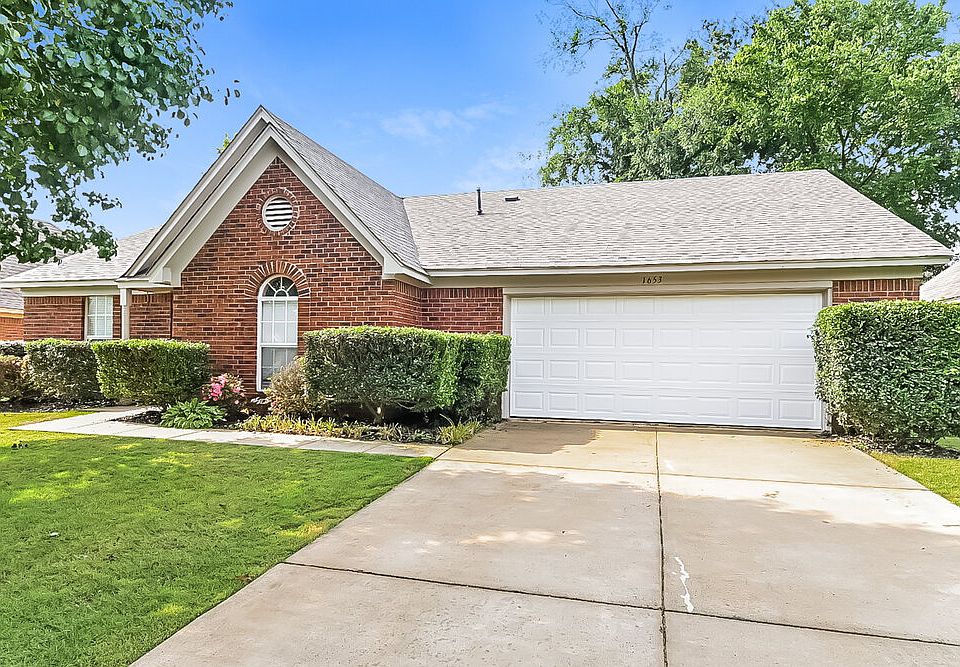 1st image of 1653 Saddle Ln