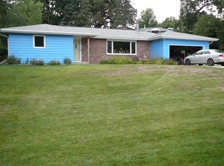 2718 Burritt Rd, Stoughton, WI 53589