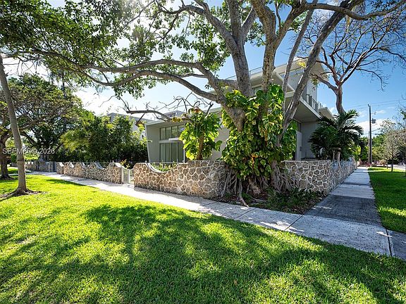 3rd image of 2100 S Miami Ave
