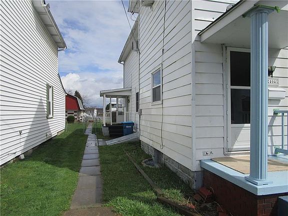 4th image of 404 W Smithfield St