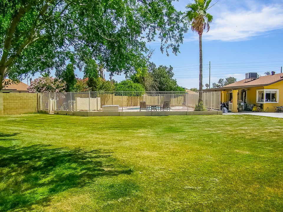 1st image of 9015 N 49th Dr